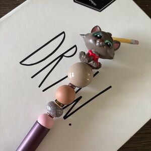 Disney Doorables: Aristocats: Berlioz handmade beaded pen